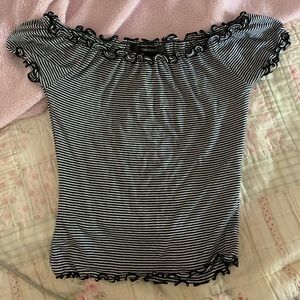 NWT Forever 21 Off The Shoulder Crop Top